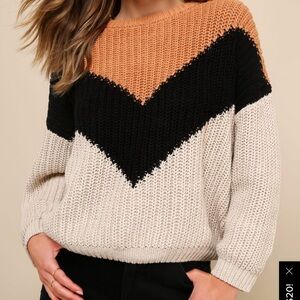 Tan Multi Chevron Stripe Knit Sweater Women’s Medium